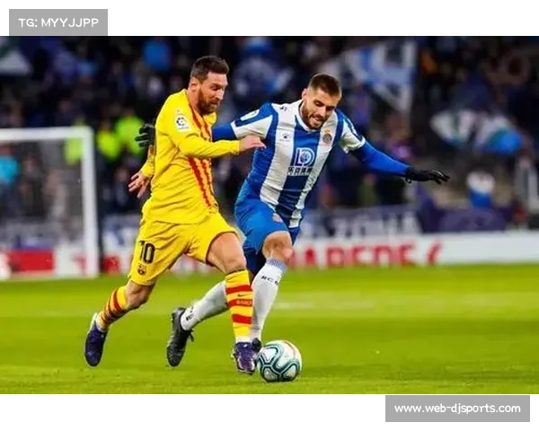 帕夫洛维奇斜传制导,格纳布里下底传中助攻