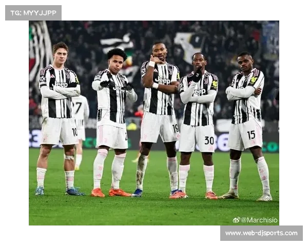 从0-2到2-2：尤文图斯绝境求生，卡卢卢读秒头球拯救球队